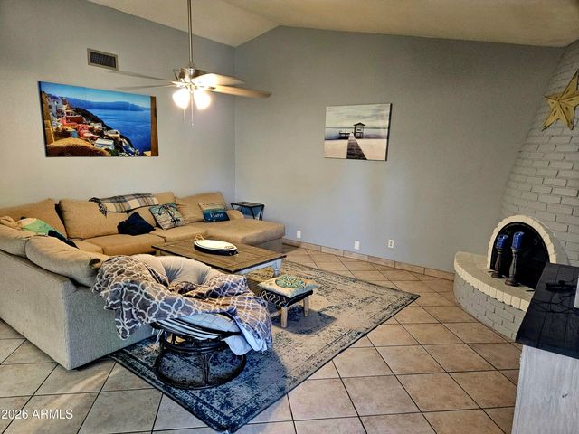3437 W HELENA Drive, Phoenix, AZ 85053