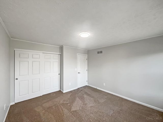 7395 Clarinbridge Court, West Chester, OH 45069