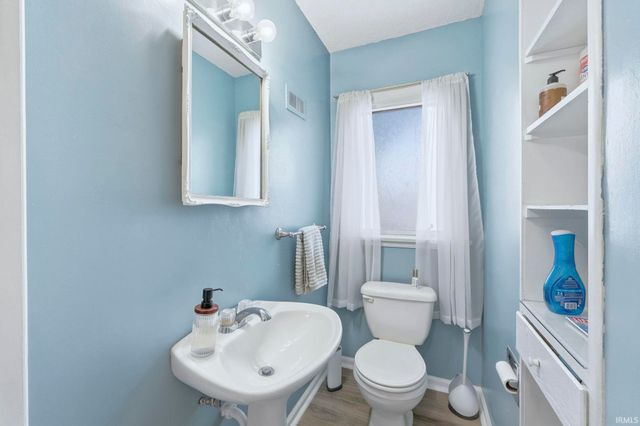 208 W Fleming Avenue, Fort Wayne, IN 46807