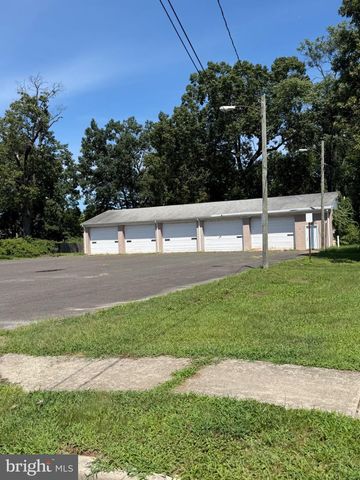 15 E 7TH AVE, Pine Hill, NJ 08021
