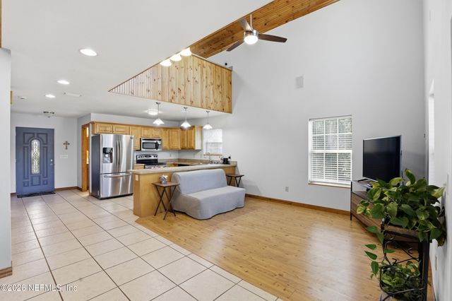 5714 SE 4TH Avenue, Keystone Heights, FL 32656