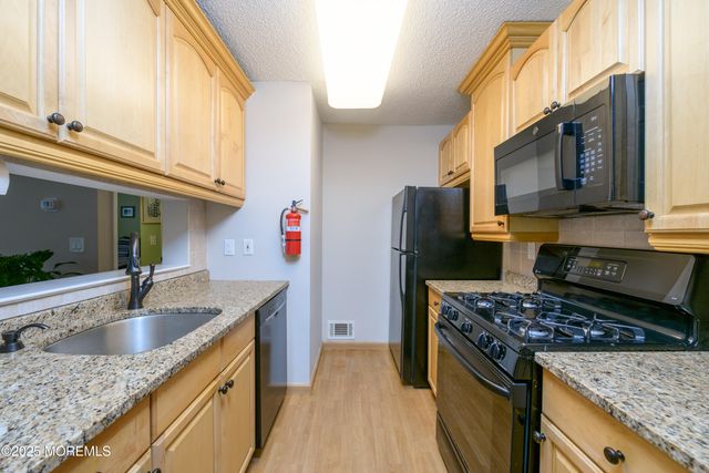 702 Bluebell Drive, Jackson, NJ 08527