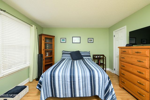 702 Bluebell Drive, Jackson, NJ 08527