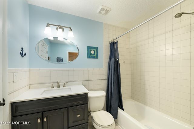 702 Bluebell Drive, Jackson, NJ 08527