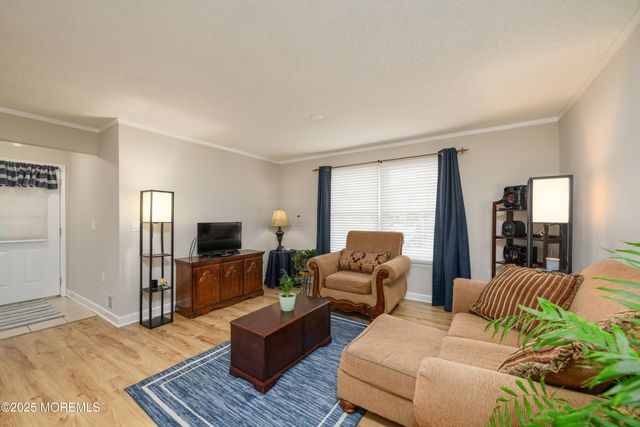 702 Bluebell Drive, Jackson, NJ 08527