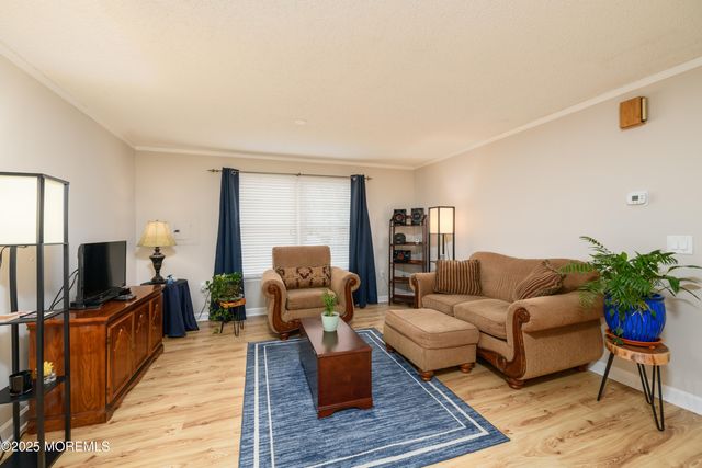 702 Bluebell Drive, Jackson, NJ 08527