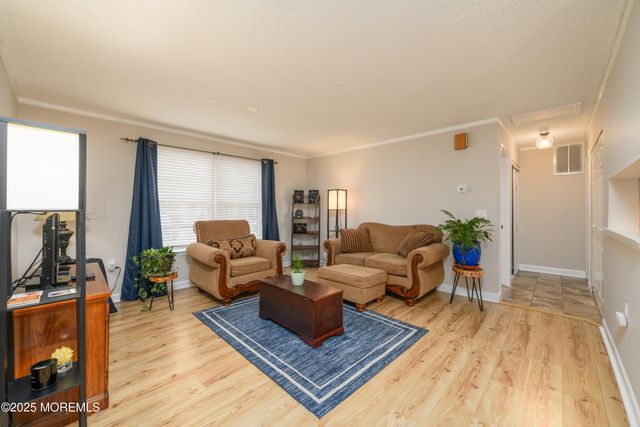 702 Bluebell Drive, Jackson, NJ 08527