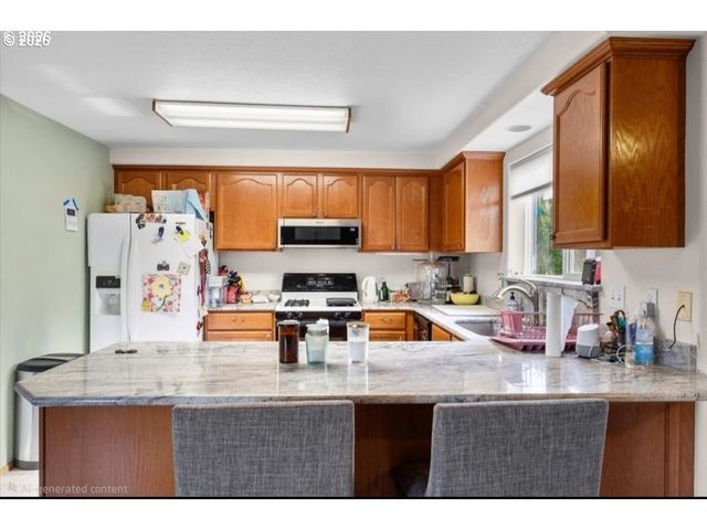 780 Se REDWOOD Ave, Myrtle Creek, OR 97457