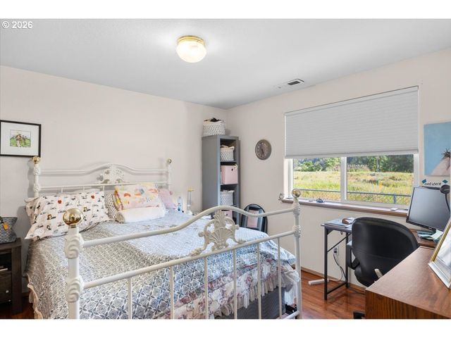 780 Se REDWOOD Ave, Myrtle Creek, OR 97457