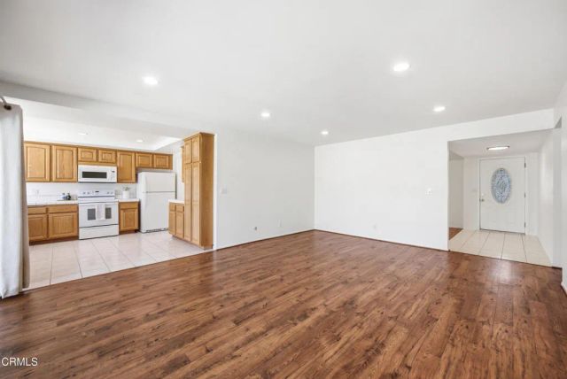 2490 N Alden Street, Simi Valley, CA 93065