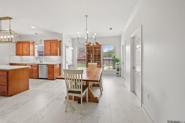 13045 Oak Knoll Dr, Geismar, LA 70734