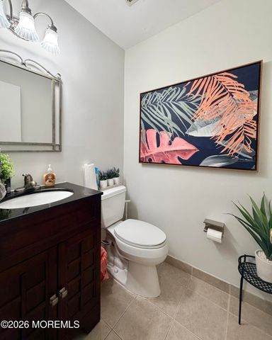 15 Cummings Court, Freehold, NJ 07728