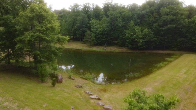 943 Old CCC Rd, Sewanee, TN 37375