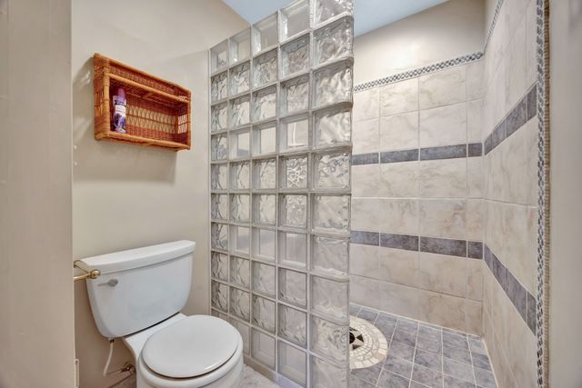 943 Old CCC Rd, Sewanee, TN 37375