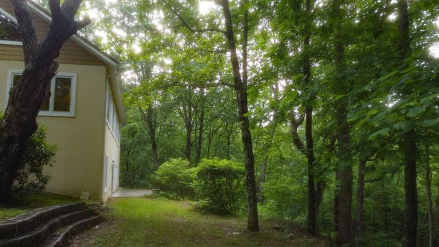 943 Old CCC Rd, Sewanee, TN 37375