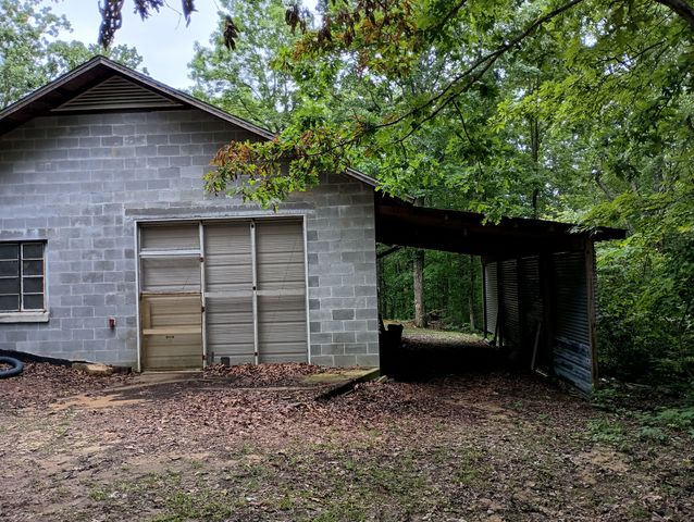 943 Old CCC Rd, Sewanee, TN 37375