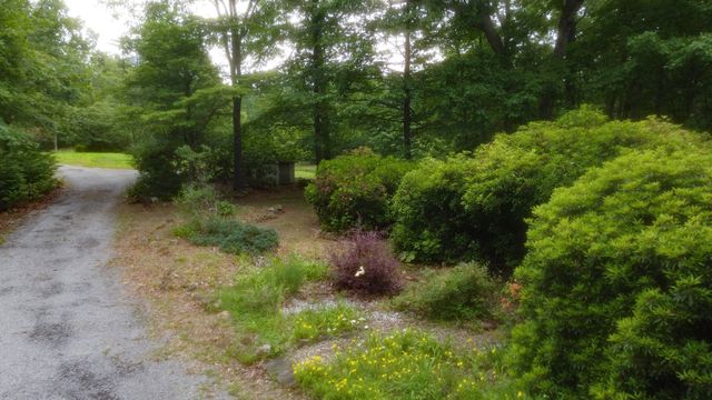 943 Old CCC Rd, Sewanee, TN 37375