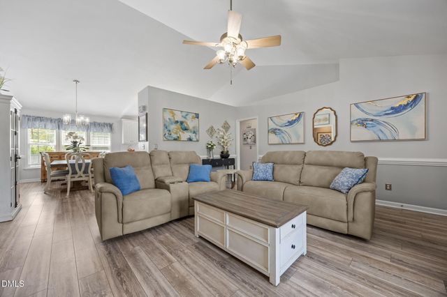 127 Phyllis Drive, Benson, NC 27504