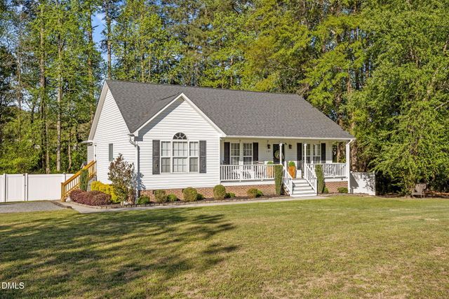127 Phyllis Drive, Benson, NC 27504