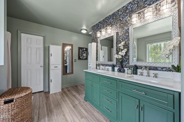 127 Phyllis Drive, Benson, NC 27504