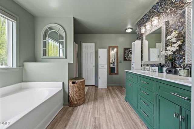 127 Phyllis Drive, Benson, NC 27504