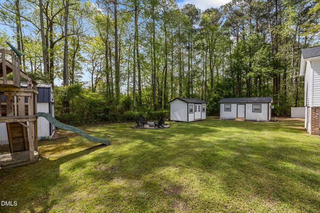 127 Phyllis Drive, Benson, NC 27504