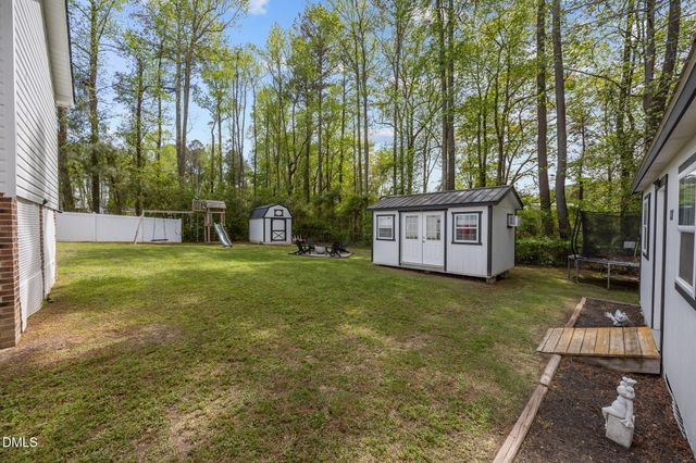 127 Phyllis Drive, Benson, NC 27504