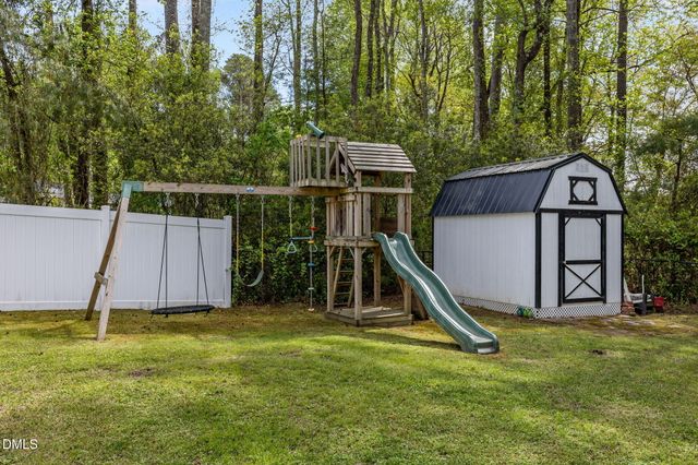 127 Phyllis Drive, Benson, NC 27504