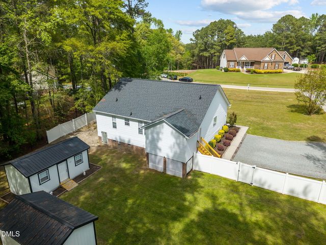 127 Phyllis Drive, Benson, NC 27504