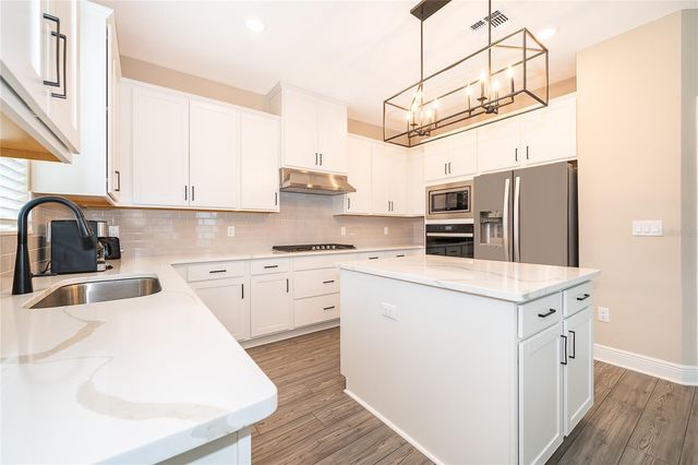 7800 SOMERSWORTH DRIVE, Kissimmee, FL 34747