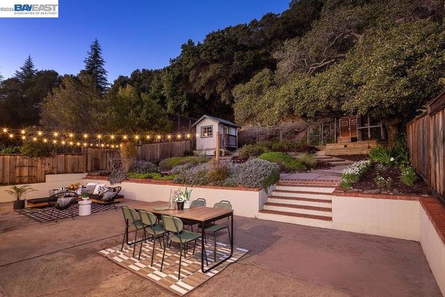 3175 3175 Revere Ave, Oakland, CA 94605