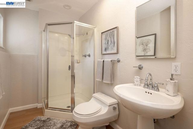 3175 3175 Revere Ave, Oakland, CA 94605