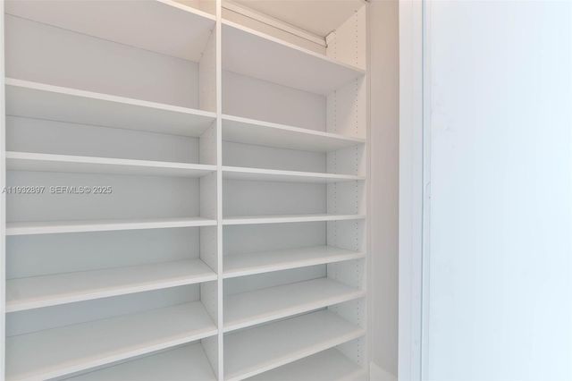 475 Brickell Ave 3407, Miami, FL 33131