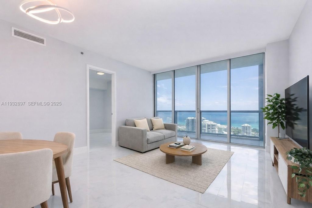 475 Brickell Ave 3407, Miami, FL 33131