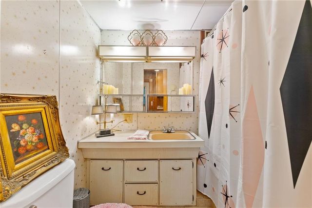 1000 Delta Drive, Canton, GA 30114