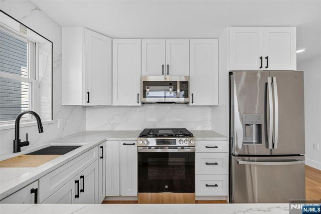 62 Hillside Avenue 1, Newark, NJ 07108