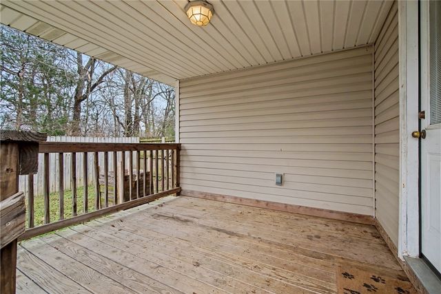 340 W Circle Drive, Fayetteville, AR 72701