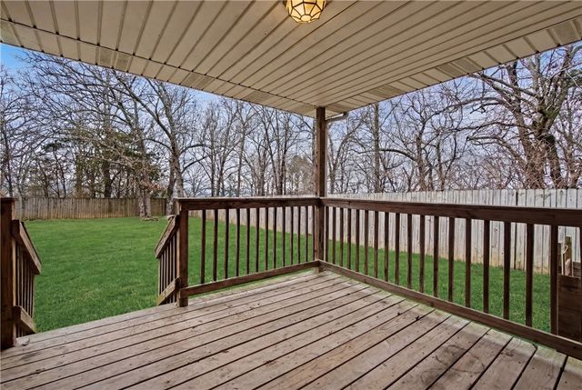 340 W Circle Drive, Fayetteville, AR 72701