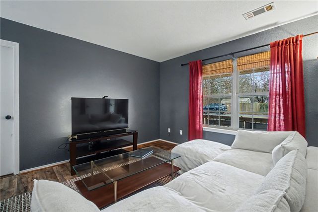 340 W Circle Drive, Fayetteville, AR 72701