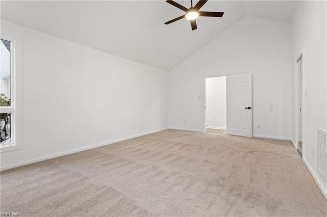 18 Hillcrest DR, Newport News, VA 23606