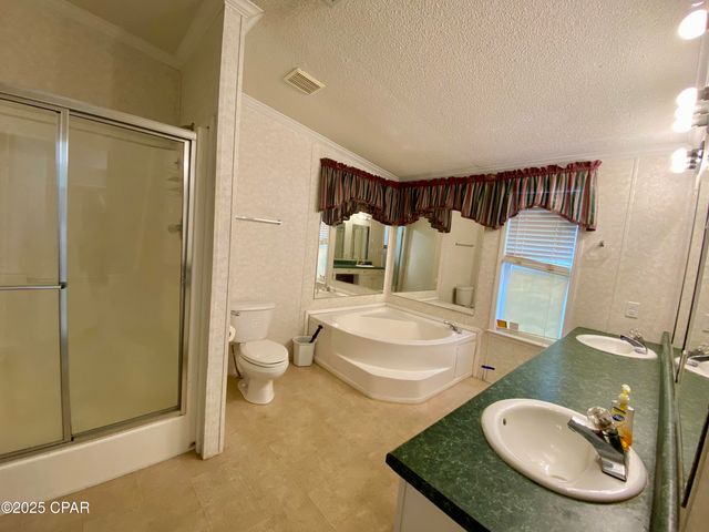 3672 Northside Church Road, Greenwood, FL 32443