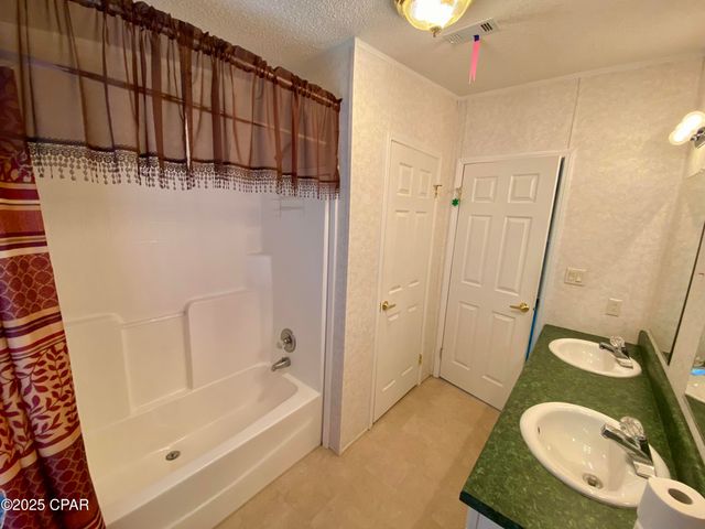 3672 Northside Church Road, Greenwood, FL 32443