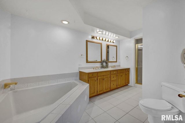 1220 S MAIN Street, Morton, IL 61550