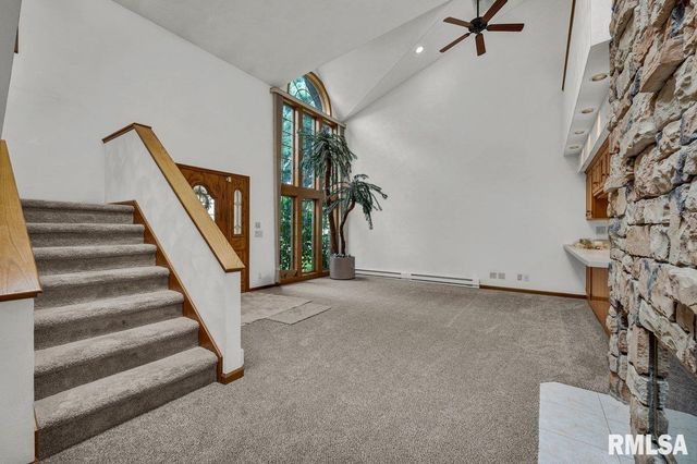 1220 S MAIN Street, Morton, IL 61550