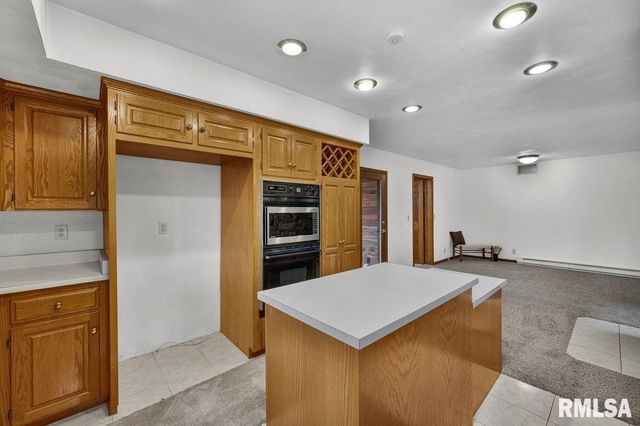 1220 S MAIN Street, Morton, IL 61550