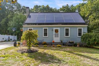 43 Donna Drive, Pembroke, NH 03275