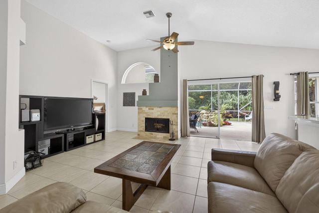 205 Bent Tree Drive, Palm Beach Gardens, FL 33418