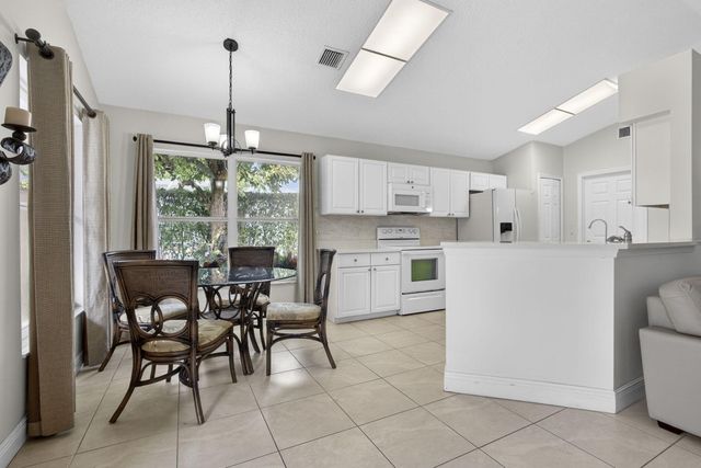 205 Bent Tree Drive, Palm Beach Gardens, FL 33418