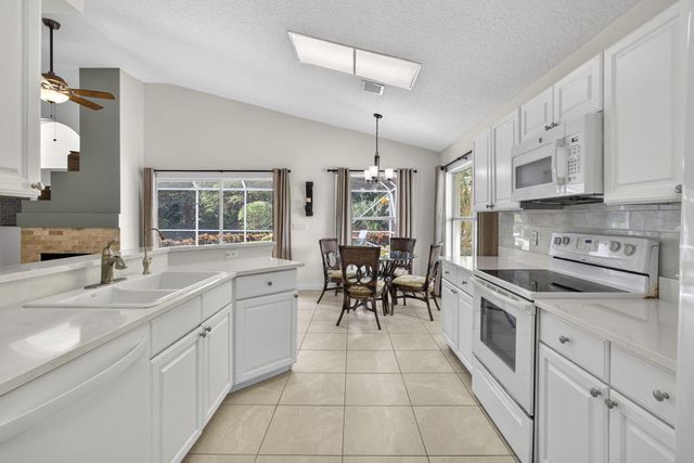 205 Bent Tree Drive, Palm Beach Gardens, FL 33418