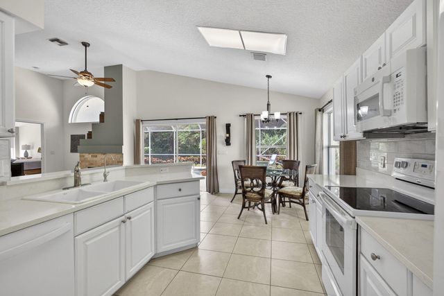 205 Bent Tree Drive, Palm Beach Gardens, FL 33418